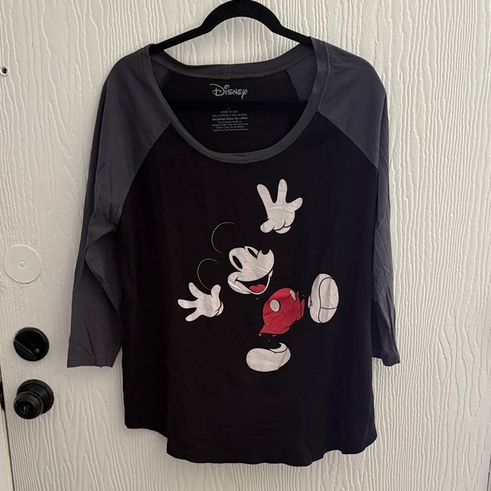 Disney Black & Gray Mickey Mouse Raglan Shirt
